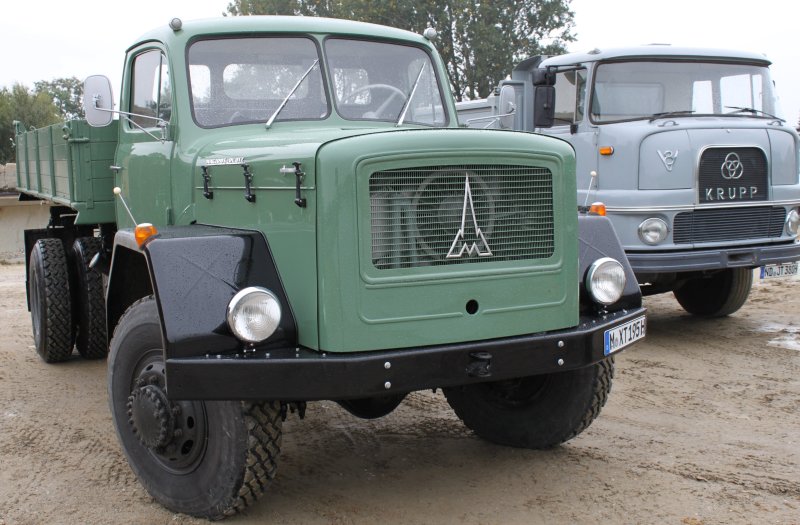 Magirus-Deutz Jupiter 195.jpg