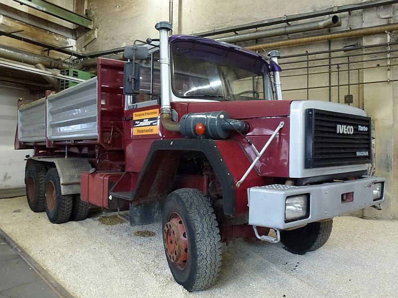 Iveco 330-30 Hauber OCM.jpg