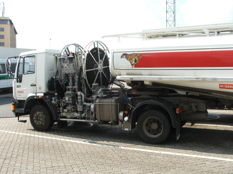 Esso-Flugtanker MAN 14-240DSC00155 (2).jpg