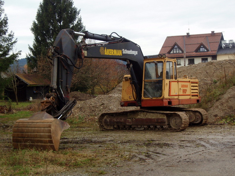 PB115241-1.jpg
