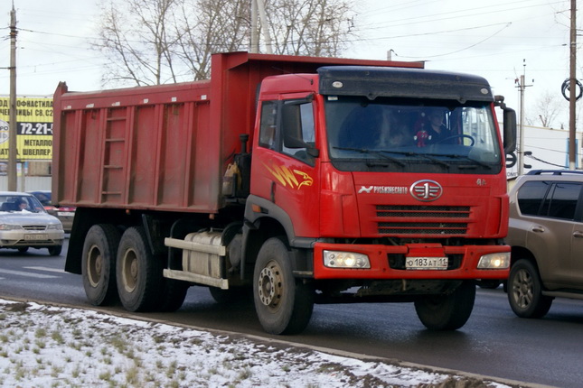 FAW_J5P_6x4_S1_07.jpg