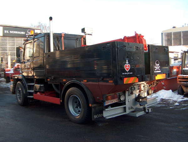 SCANIA 142 003.jpg