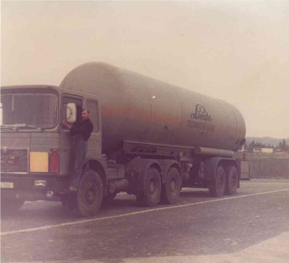 Linde 01.jpg Linde 01.jpg