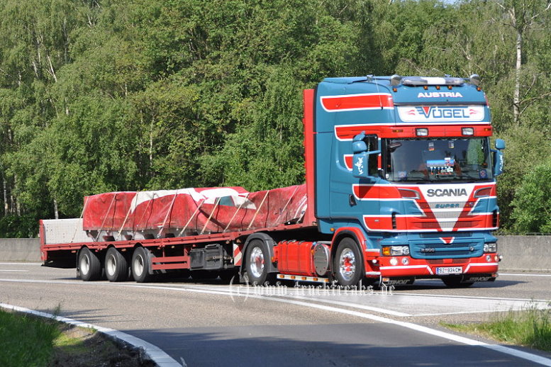 V&ouml;gel Scania R500 fl Pr-SZ.jpg