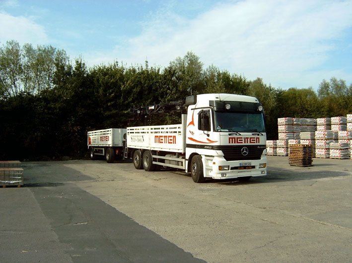 J2100028.jpg