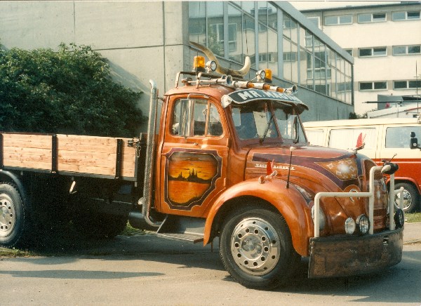 19820001_600x600_195KB.jpg