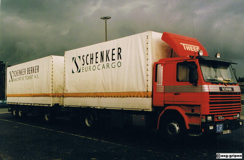 D Schenker Theeg Scania 113.jpg