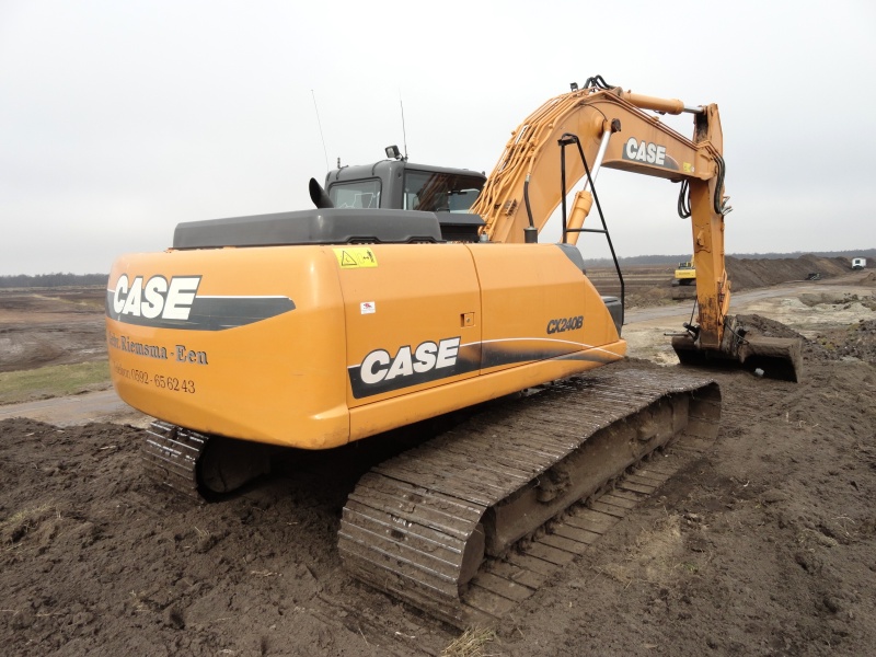 Case CX 240 B (2).jpg