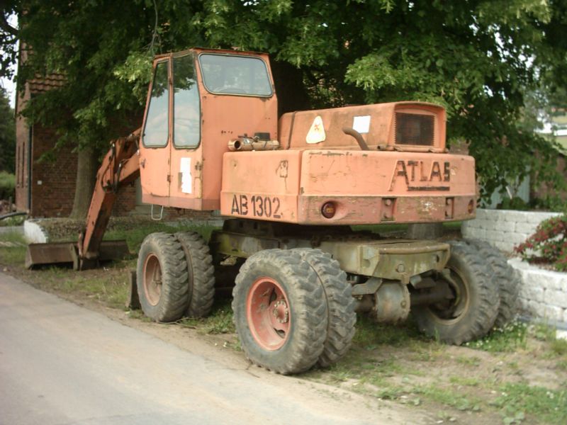 Atlas 1302D_2.jpg