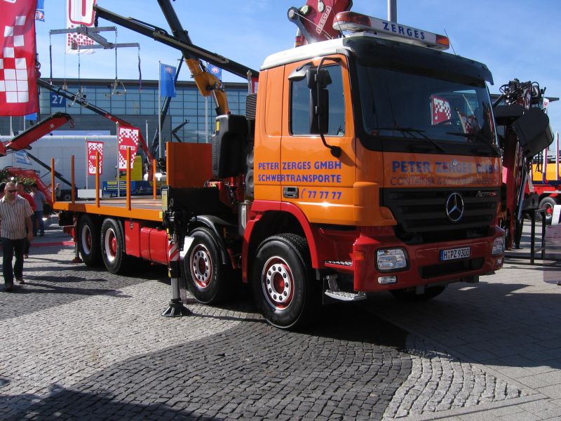 19.10.06 actros zerges.jpg