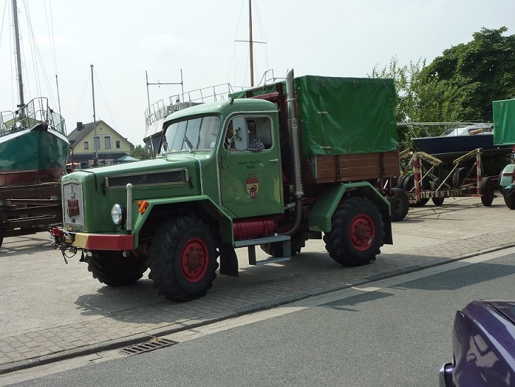 P1050073.jpg