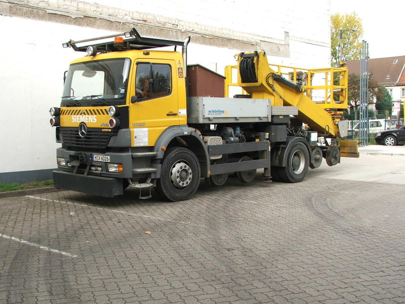 Zweiwege Atego 1828 10-22-2006 19-51-07000 (2).jpg