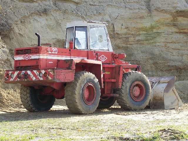 O&K SERIE L20 "B", PALA GOMMATA peso 14 ton articolata Attachment