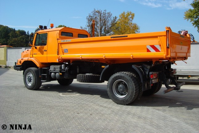 MB_Zetros_1833_AK_4x4_S3_04_resize.jpg