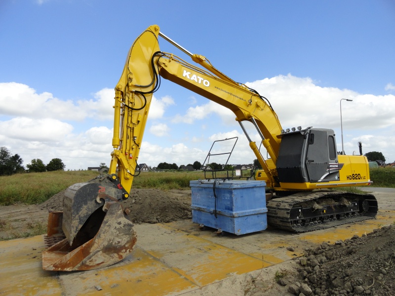 Spek HD 820-V (2).jpg