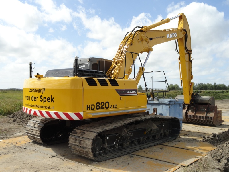 Spek HD 820-V (4).jpg