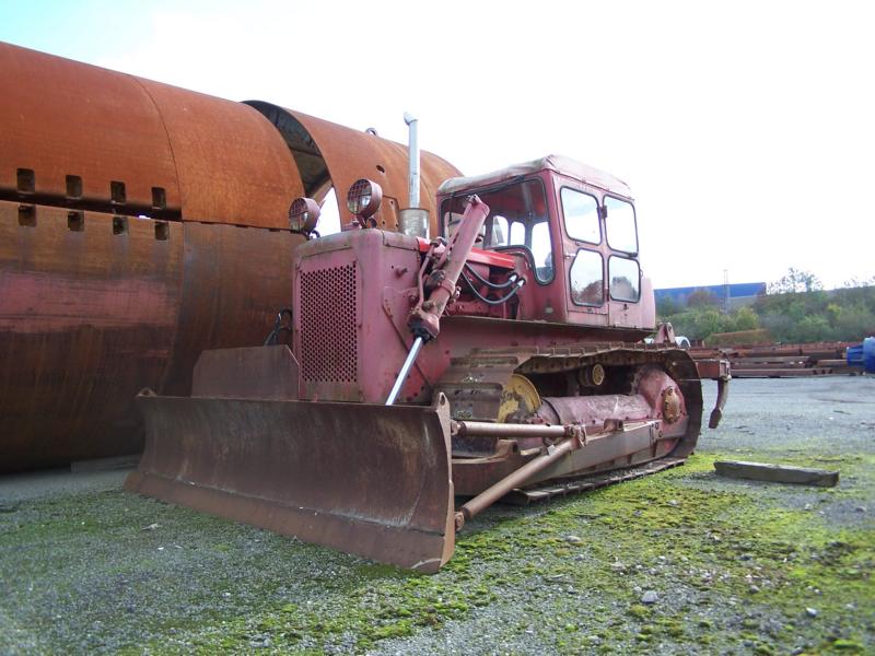 caterpillar d4_001.jpg