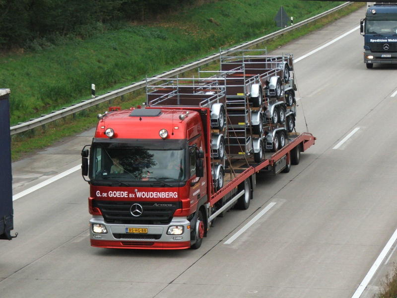 Actros MP2 Hängertransp.DSC00444 (2).jpg