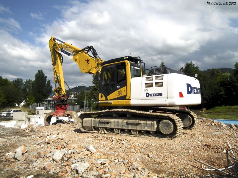 Komatsu_PC290_2.jpg