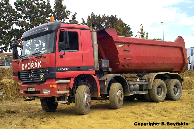 Actros-4140_1.jpg