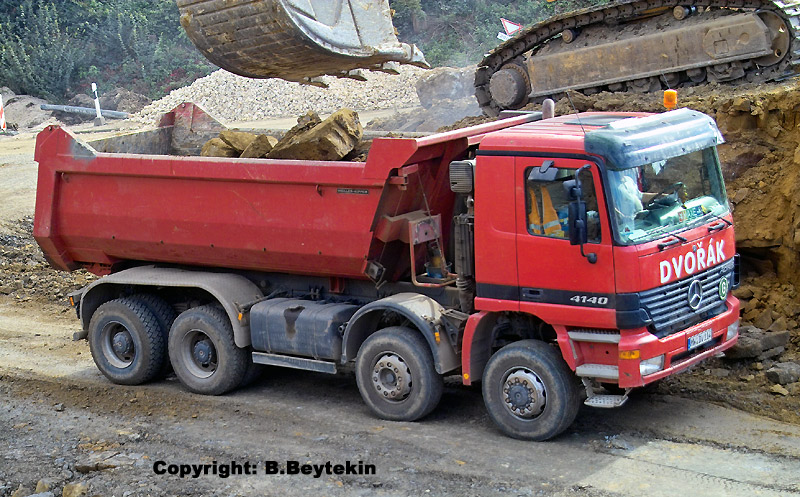 Actros-4140_2.jpg