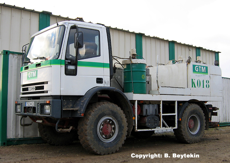 Iveco_135E18_Abschmierwagen.jpg