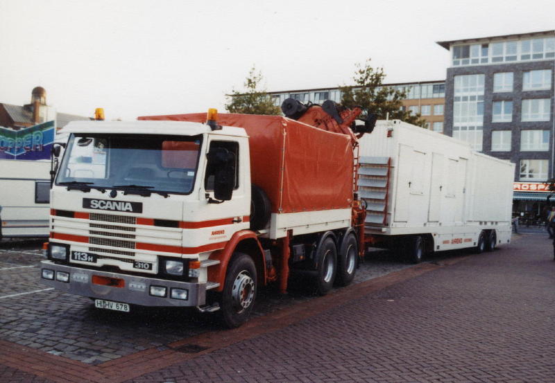 Scania 113 Schaust 3 Achs (2).jpg