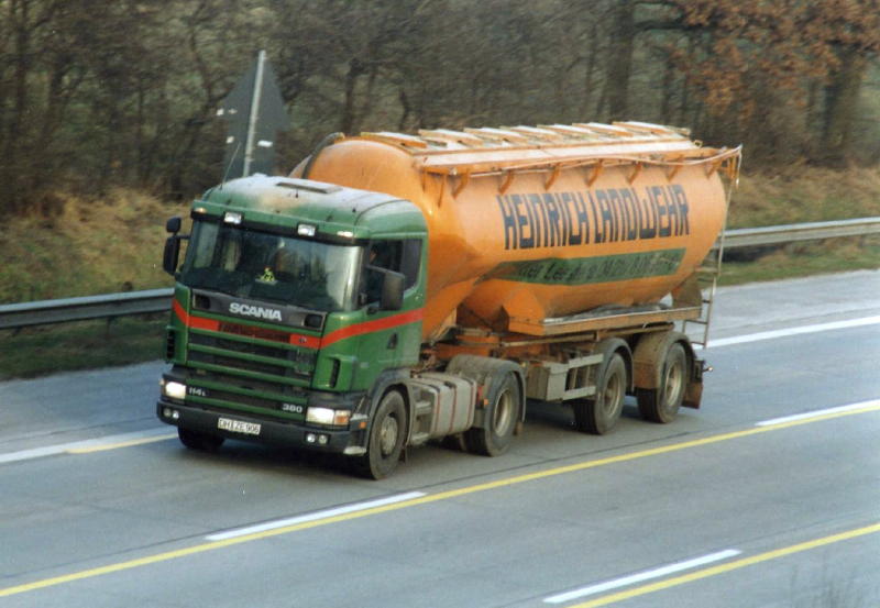 Scania 114 Landwehr Silo (2).jpg