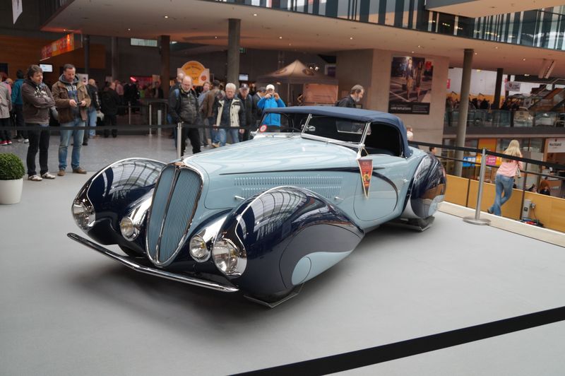  Delahaye-135M-FigoniEtFalaschiTorpedoCab
riolet-BJ1937_20140315_001.jpg