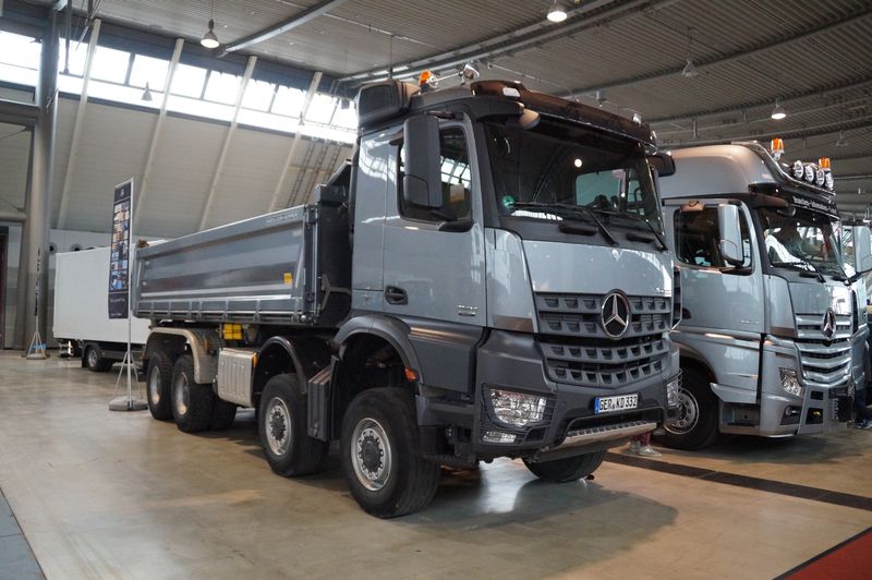 MB-Arocs-4146-Vorführer_20140315_001.jpg